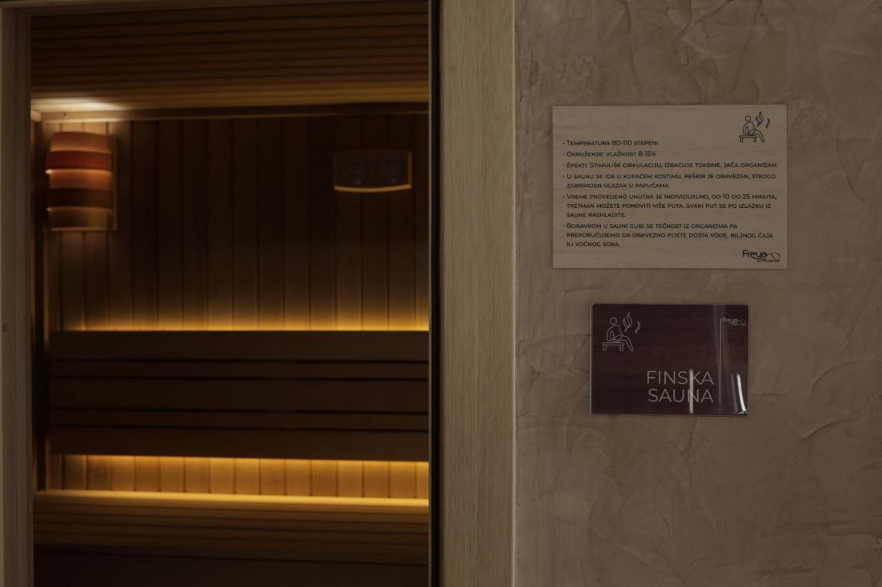 Freya Spa Apartments Ni Exteriör bild