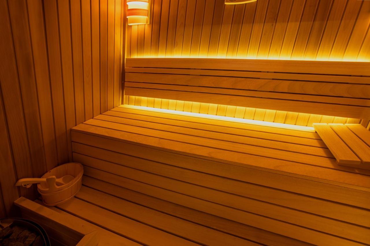 Freya Spa Apartments Ni Exteriör bild