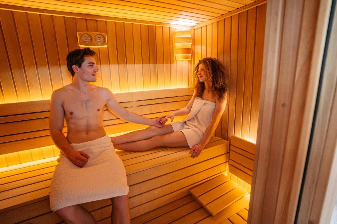 Freya Spa Apartments Ni Exteriör bild