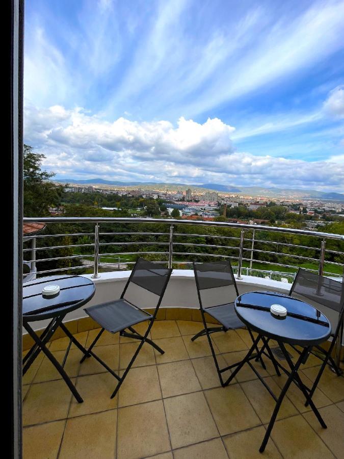 Freya Spa Apartments Ni Exteriör bild